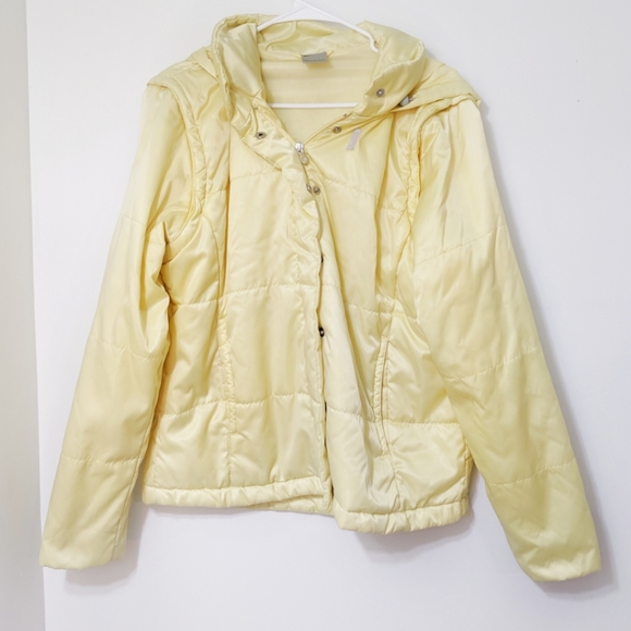Nike Jackets & Blazers - Nike | Light Yellow Puffer Jacket/Vest